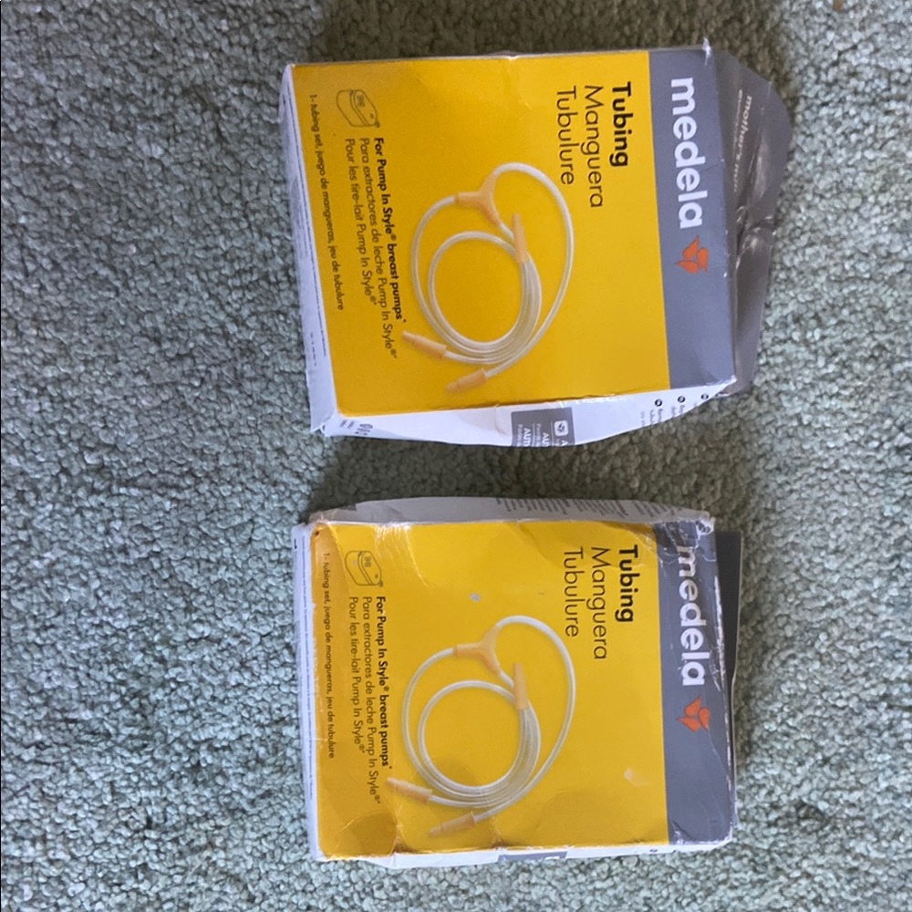 Medela Yellow Charging Cable for Cell Phones